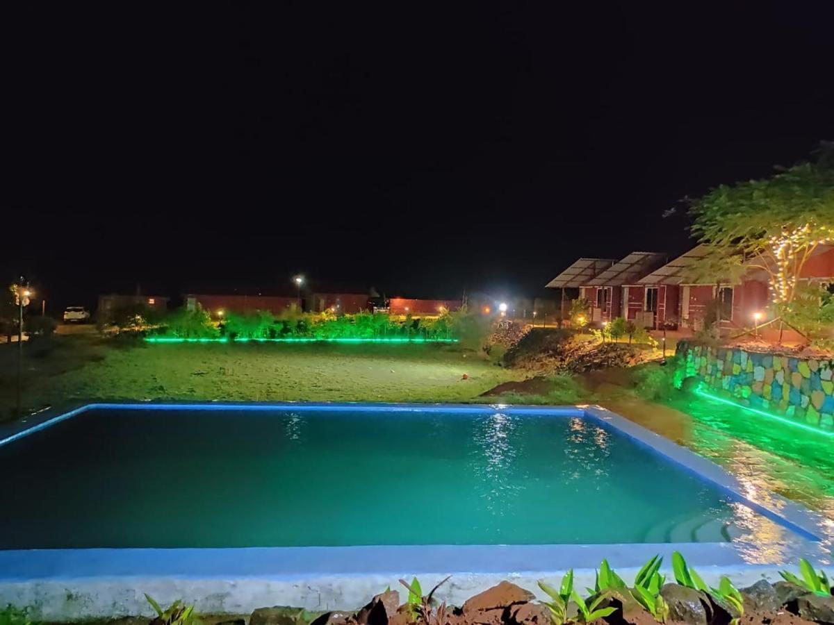 Mysticstays Resort Wai Esterno foto