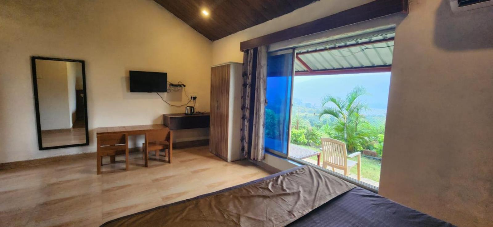 Mysticstays Resort Wai Esterno foto