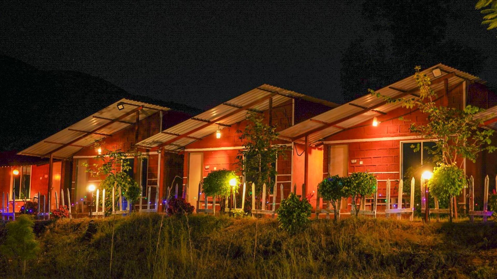 Mysticstays Resort Wai Esterno foto