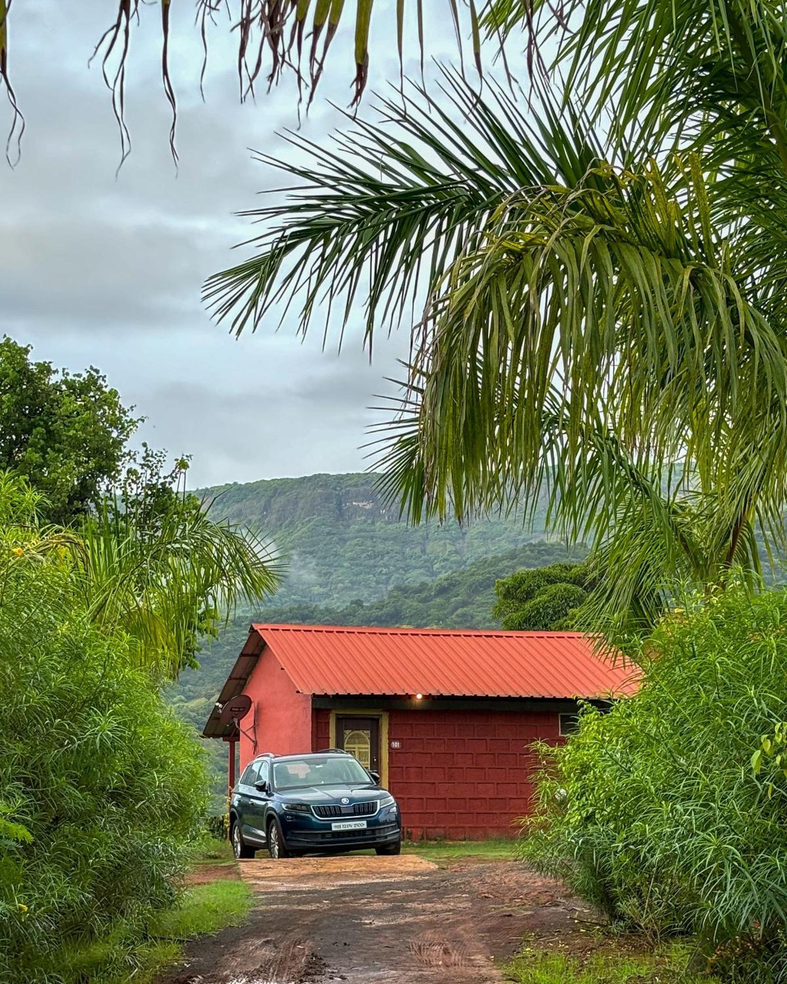 Mysticstays Resort Wai Esterno foto